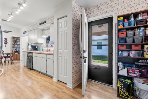Купить виллу или дом в Лейкленд, Флорида 6 комнат, 142.51м2, № 1687367 - фото 7
