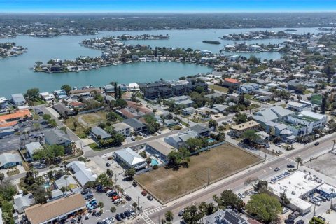 Land in Indian Rocks Beach, Florida № 2223257 - photo 17