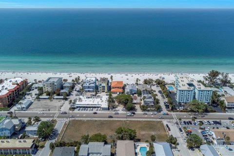 Land in Indian Rocks Beach, Florida № 2223257 - photo 24