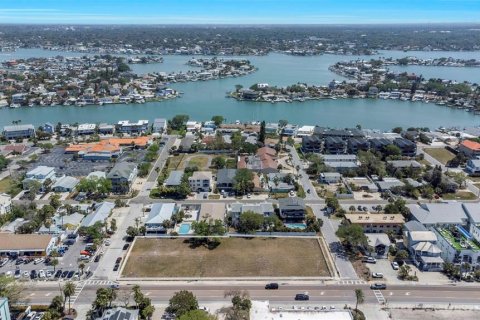 Land in Indian Rocks Beach, Florida № 2223257 - photo 18