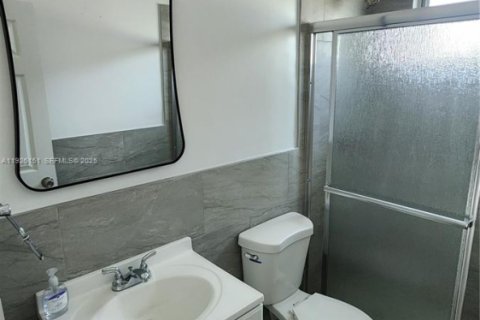 Appartement à louer à Dania Beach, Floride: 1 chambre, 339.65 m2 № 1985851 - photo 11