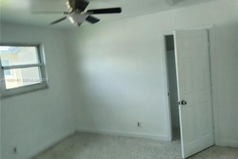 Appartement à louer à Dania Beach, Floride: 1 chambre, 339.65 m2 № 1985851 - photo 14