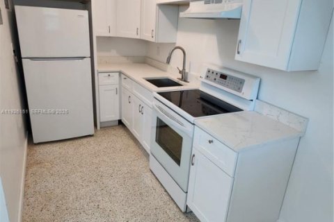 Appartement à louer à Dania Beach, Floride: 1 chambre, 339.65 m2 № 1985851 - photo 7