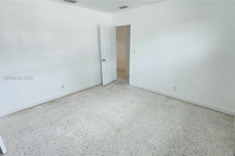 Appartement à louer à Dania Beach, Floride: 1 chambre, 339.65 m2 № 1985851 - photo 13