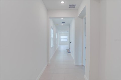 Villa ou maison à louer à Winter Garden, Floride: 4 chambres, 250.19 m2 № 2419898 - photo 4