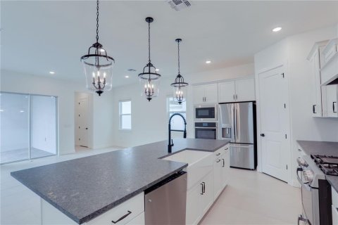 Villa ou maison à louer à Winter Garden, Floride: 4 chambres, 250.19 m2 № 2419898 - photo 12