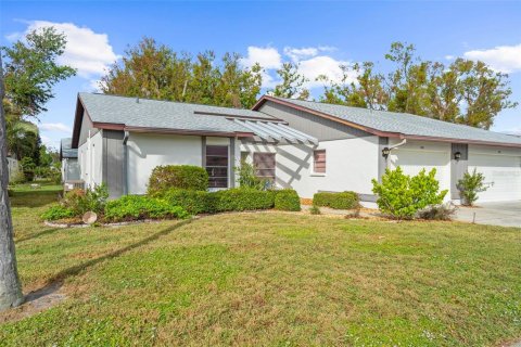 House in Englewood, Florida 2 bedrooms, 103.31 sq.m. № 1437192 - photo 23