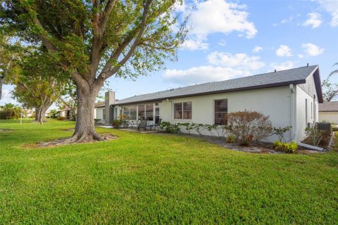 House in Englewood, Florida 2 bedrooms, 103.31 sq.m. № 1437192 - photo 15