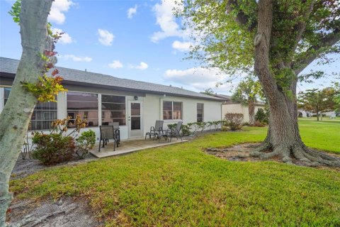 House in Englewood, Florida 2 bedrooms, 103.31 sq.m. № 1437192 - photo 13