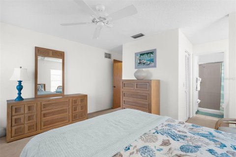House in Englewood, Florida 2 bedrooms, 103.31 sq.m. № 1437192 - photo 5