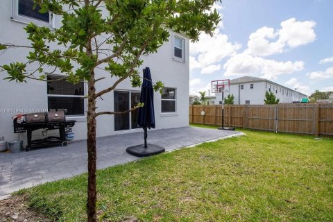 Casa en venta en Homestead, Florida, 4 dormitorios, 246.66 m2 № 1923295 - foto 4