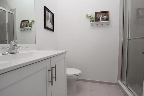 Casa en venta en Homestead, Florida, 4 dormitorios, 246.66 m2 № 1923295 - foto 26