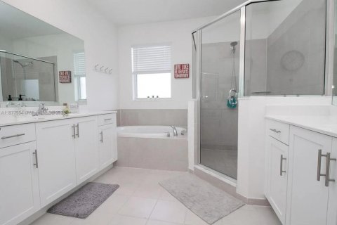 Casa en venta en Homestead, Florida, 4 dormitorios, 246.66 m2 № 1923295 - foto 27