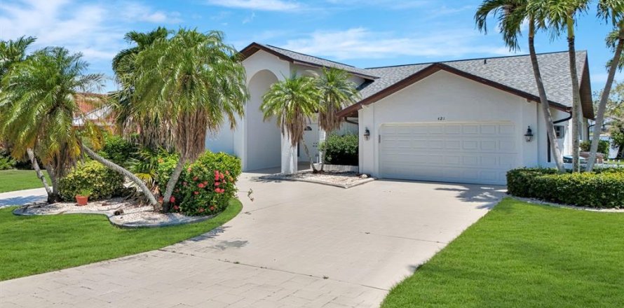 Casa en Cape Coral, Florida 3 dormitorios, 233.56 m2 № 1851257