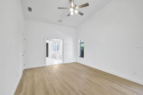 Casa en venta en Cape Coral, Florida, 3 dormitorios, 233.56 m2 № 1851257 - foto 24