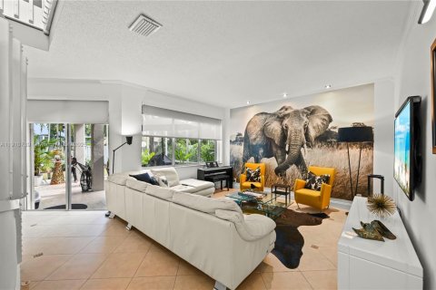 Casa en venta en Weston, Florida, 4 dormitorios, 198.16 m2 № 1966134 - foto 13