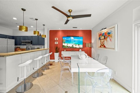 Casa en venta en Weston, Florida, 4 dormitorios, 198.16 m2 № 1966134 - foto 24