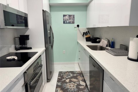 Condominio en venta en Hollywood, Florida, 1 dormitorio, 77.57 m2 № 2152865 - foto 4