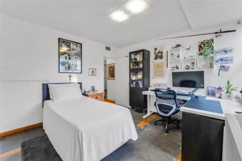Купить кондоминиум в Майами, Флорида 2 спальни, 65.03м2, № 2081861 - фото 10