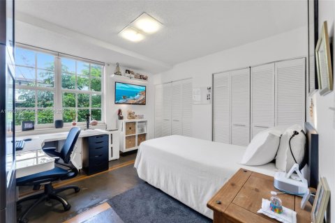 Купить кондоминиум в Майами, Флорида 2 спальни, 65.03м2, № 2081861 - фото 9