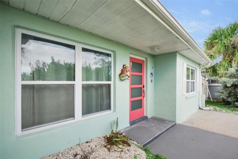 Villa ou maison à vendre à Redington Beach, Floride: 3 chambres, 139.82 m2 № 2142383 - photo 5