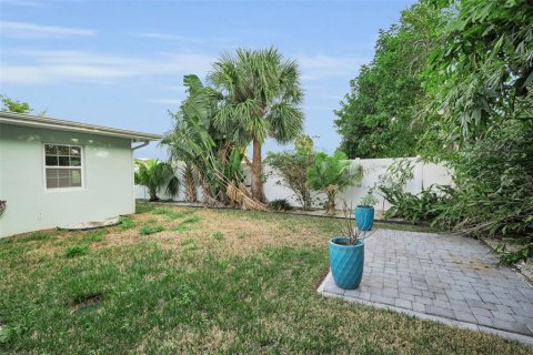Villa ou maison à vendre à Redington Beach, Floride: 3 chambres, 139.82 m2 № 2142383 - photo 14