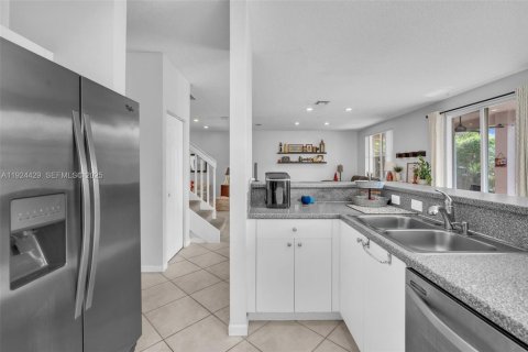 Villa ou maison à louer à Weston, Floride: 5 chambres, 230.4 m2 № 1986109 - photo 15