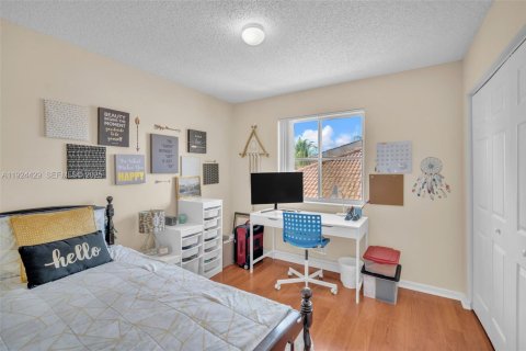 Villa ou maison à louer à Weston, Floride: 5 chambres, 230.4 m2 № 1986109 - photo 28