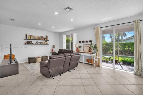 Villa ou maison à louer à Weston, Floride: 5 chambres, 230.4 m2 № 1986109 - photo 10