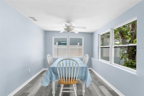 House in Hudson, Florida 3 bedrooms, 120.03 sq.m. № 1880825 - photo 15