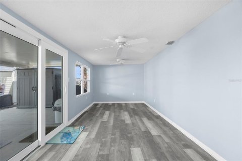 House in Hudson, Florida 3 bedrooms, 120.03 sq.m. № 1880825 - photo 16