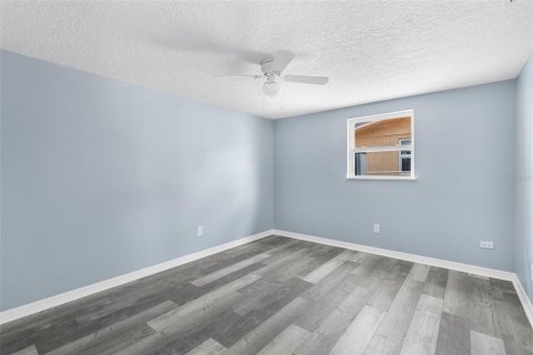House in Hudson, Florida 3 bedrooms, 120.03 sq.m. № 1880825 - photo 18