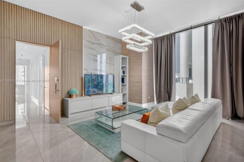 Купить кондоминиум в Санни-Айлс-Бич, Флорида 4 спальни, 302.12м2, № 1925508 - фото 13