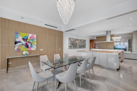 Купить кондоминиум в Санни-Айлс-Бич, Флорида 4 спальни, 302.12м2, № 1925508 - фото 24