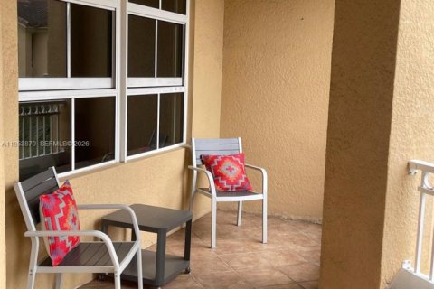 Copropriété à vendre à Aventura, Floride: 2 chambres, 124.77 m2 № 2010481 - photo 17