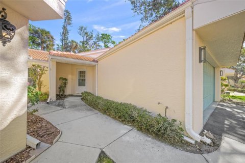 Condo in Venice, Florida, 2 bedrooms  № 1529755 - photo 4