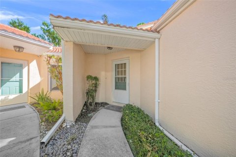 Condo in Venice, Florida, 2 bedrooms  № 1529755 - photo 5