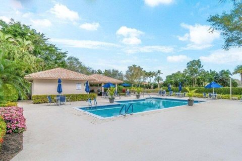 Condo in Delray Beach, Florida, 3 bedrooms  № 1182554 - photo 1