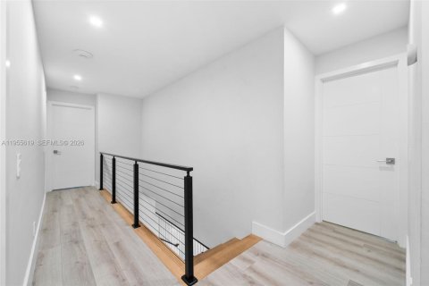 House in Weston, Florida 5 bedrooms, 248.23 sq.m. № 2011389 - photo 23