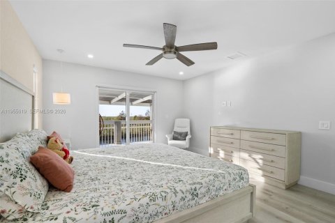 House in Weston, Florida 5 bedrooms, 248.23 sq.m. № 2011389 - photo 25