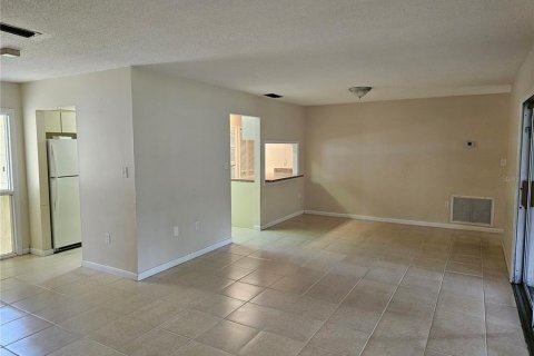 Villa ou maison à louer à Ocala, Floride: 3 chambres, 157.56 m2 № 2354374 - photo 3