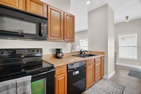 Casa en venta en Tavares, Florida, 3 dormitorios, 136.75 m2 № 1914269 - foto 21