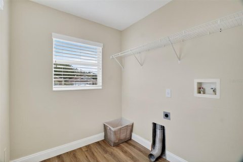 Casa en venta en Tavares, Florida, 3 dormitorios, 136.75 m2 № 1914269 - foto 25