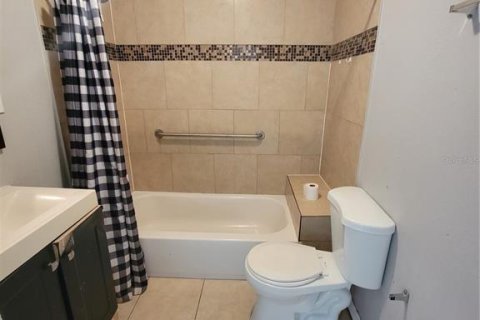 House in Tampa, Florida 2 bedrooms, 75.44 sq.m. № 1803712 - photo 5