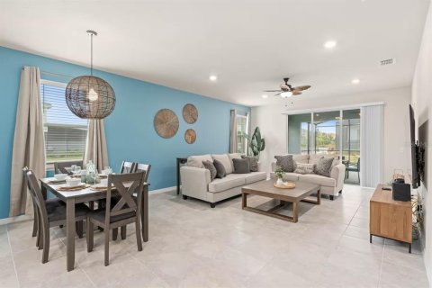 Villa ou maison à vendre à Davenport, Floride: 7 chambres, 293.01 m2 № 2419714 - photo 5