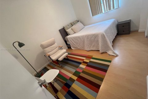 Copropriété à louer à Miami, Floride: 2 chambres, 86.4 m2 № 1981815 - photo 9