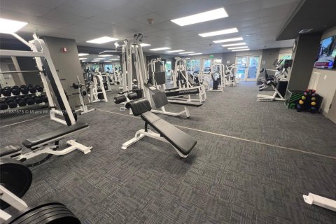 Copropriété à louer à Miami, Floride: 2 chambres, 86.4 m2 № 1981815 - photo 12