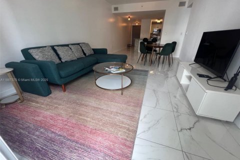 Copropriété à louer à Miami, Floride: 2 chambres, 86.4 m2 № 1981815 - photo 2