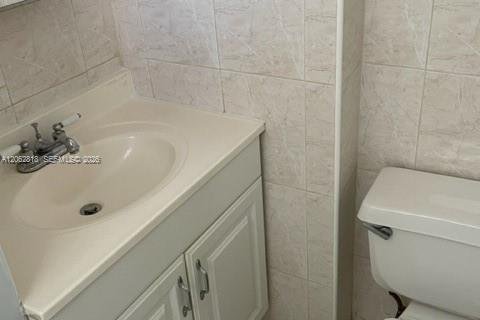 Condo in Miami Beach, Florida, 1 bedroom № 2265912 - photo 5