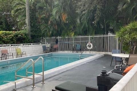 Condo in Miami Beach, Florida, 1 bedroom № 2265912 - photo 9